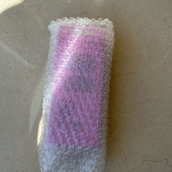 Nwt holler & glow makeup sponge set.  Holiday pick 🎁 - Picture 2 of 2